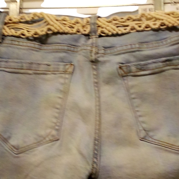 Kenzie Jeans - Lite Wash Skinny,Cropped,Slightly Distressed Jeans W/Braided Belt - Picture 6 of 16